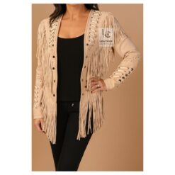 Chaqueta de cuero beige con flecos para mujer – Estilo vaquero occidental con huesos decorativos y tachuelas
